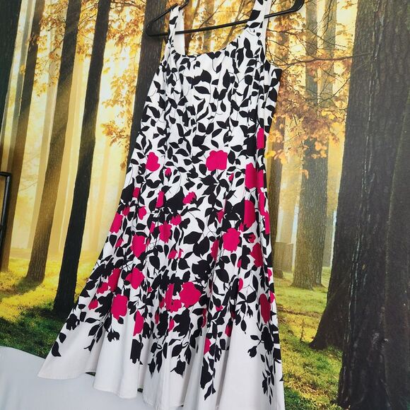 Nine West White Dress w/ Pink & Black Floral Fit and Flare w/ Boning Size 6 Zip - Picture 7 of 16